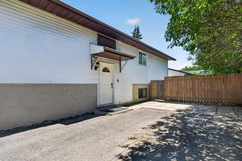 20 McKinley Road SE