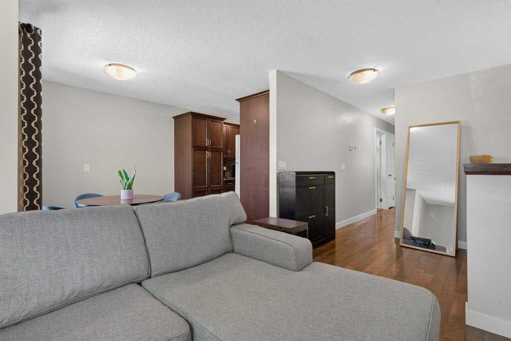 20 McKinley Road SE
