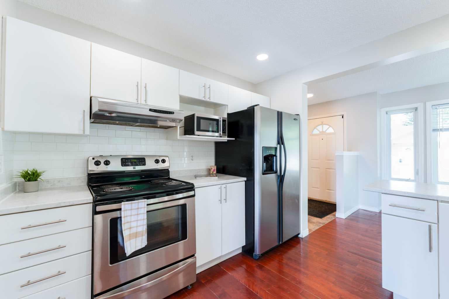 166, 388 Sandarac Drive NW