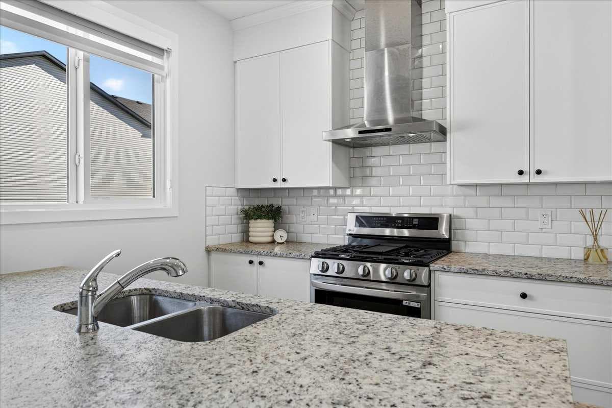 128 Setonstone Manor SE