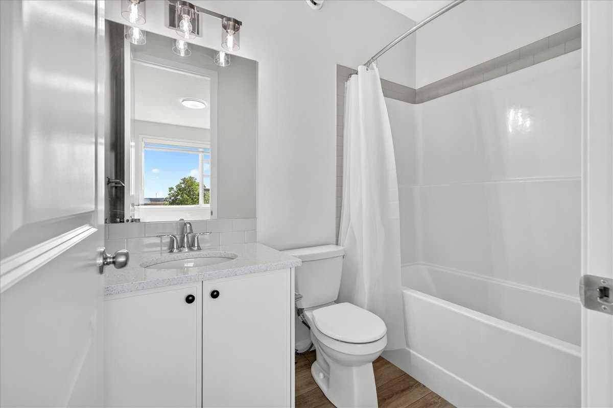 128 Setonstone Manor SE