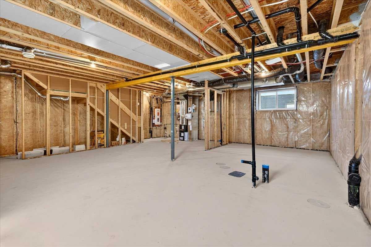 128 Setonstone Manor SE
