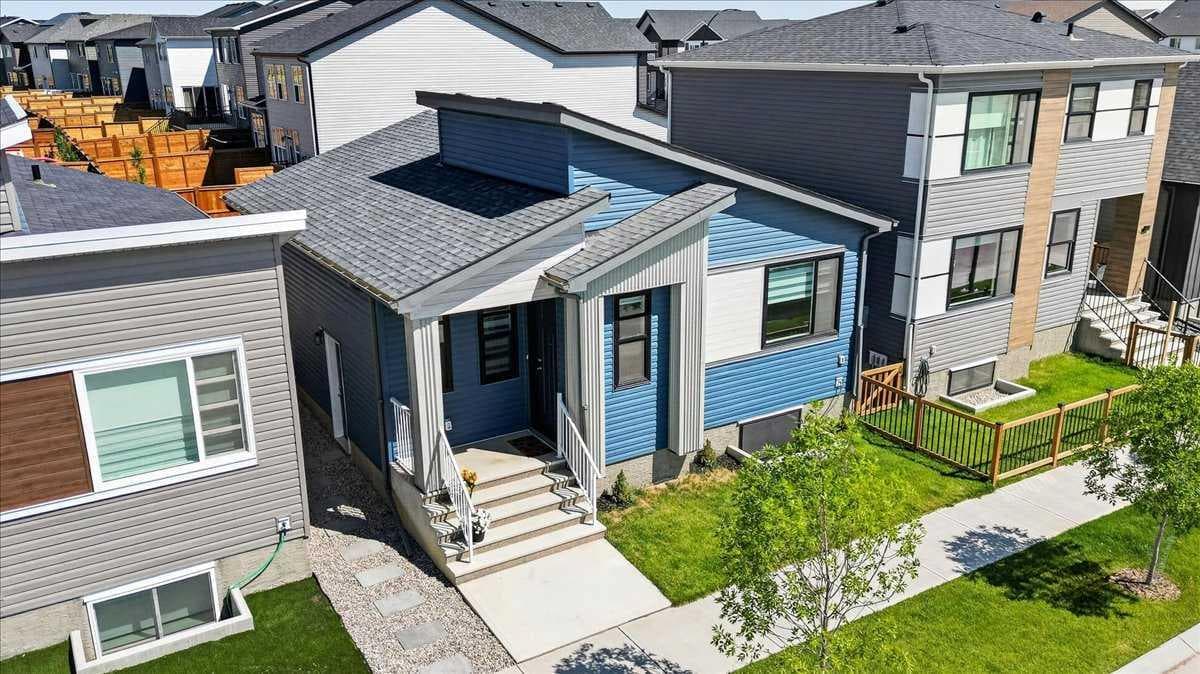 128 Setonstone Manor SE
