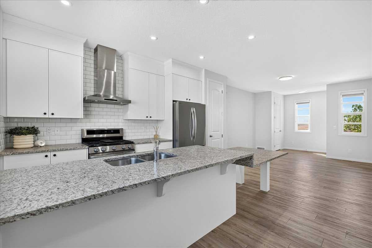 128 Setonstone Manor SE