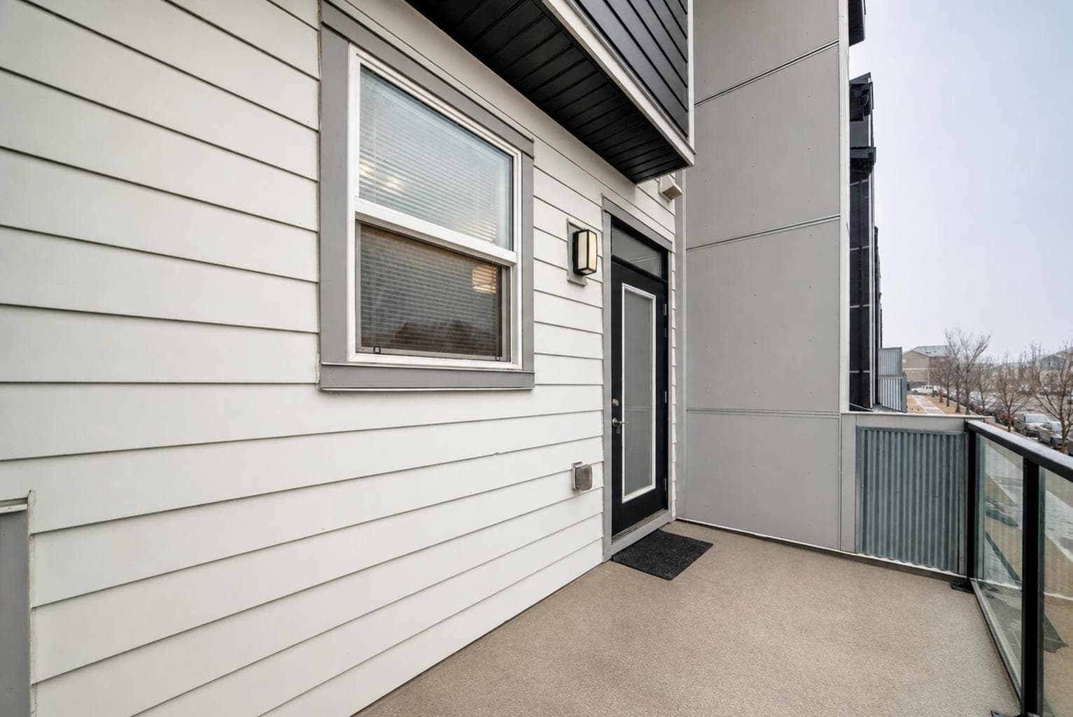 202, 245 Redstone Walk NE