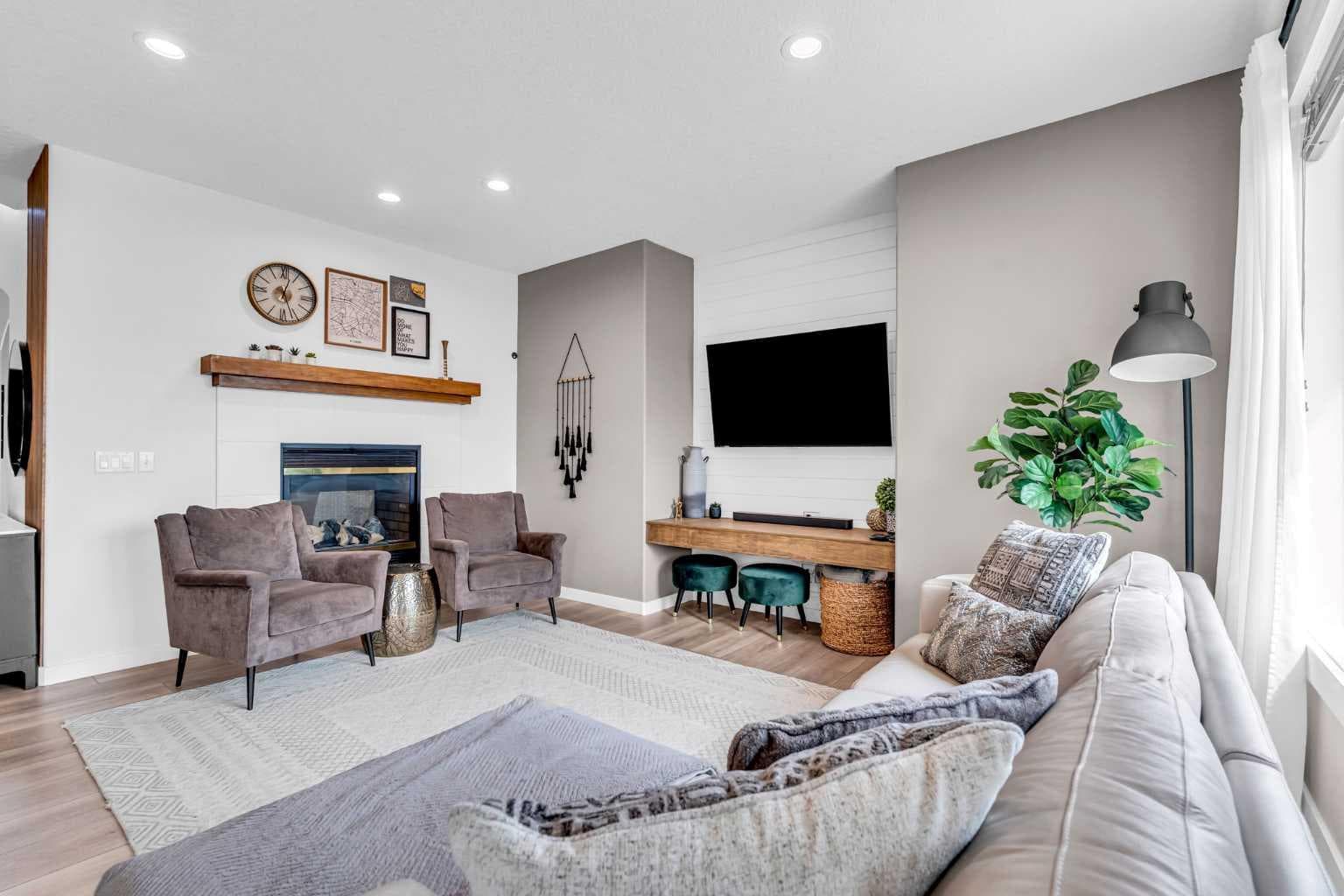 452 Evergreen Circle SW