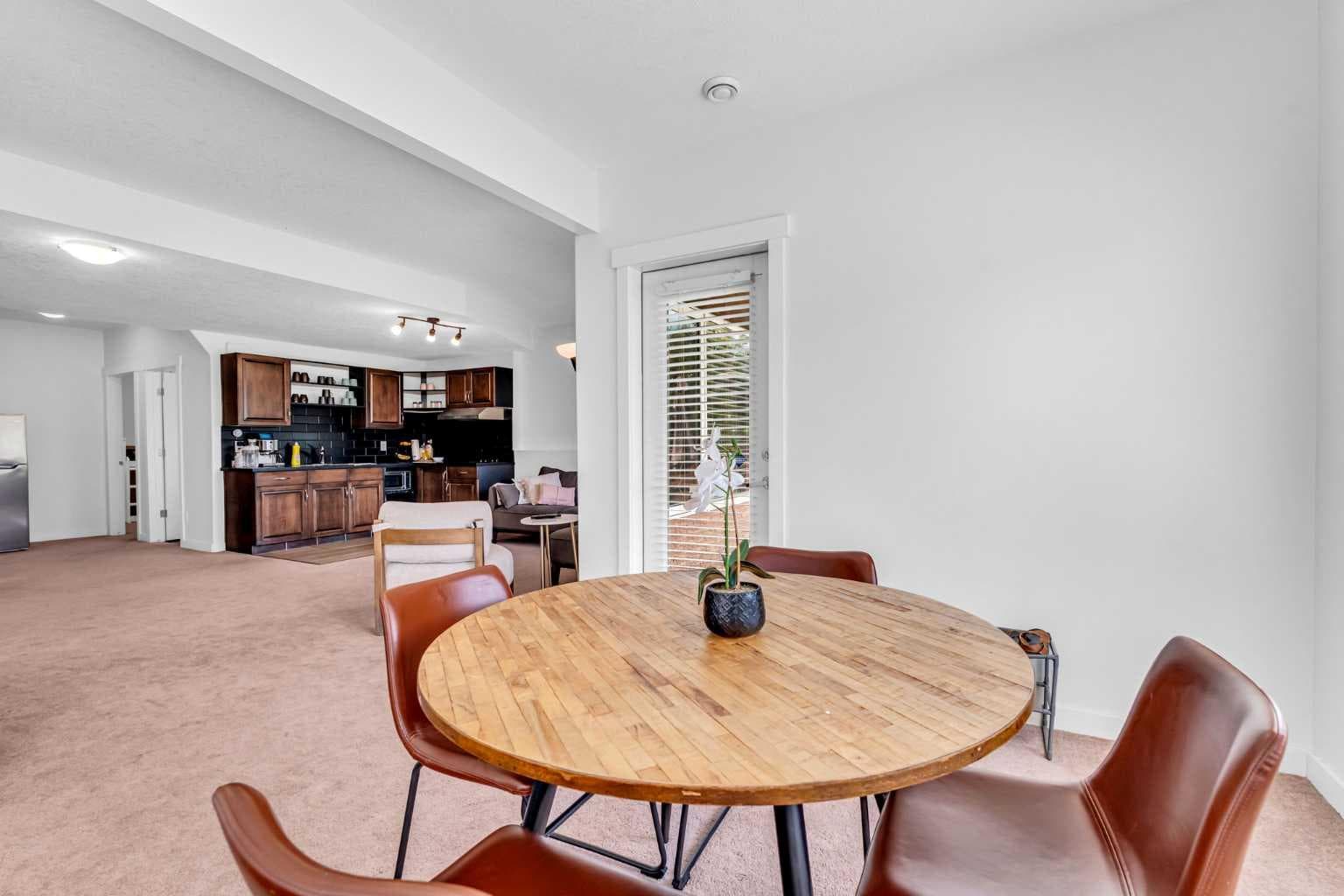 452 Evergreen Circle SW