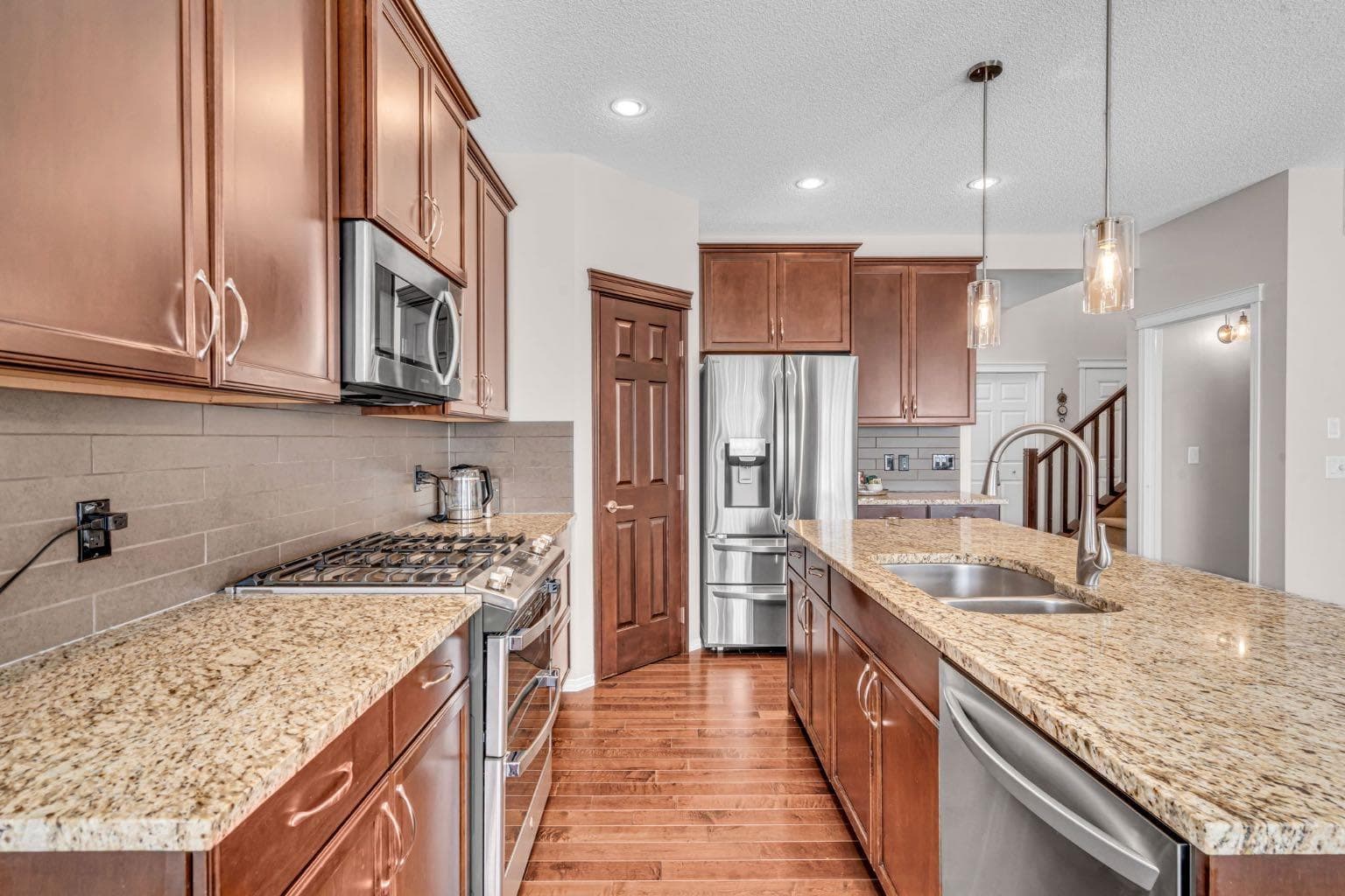 112 Walden Terrace SE