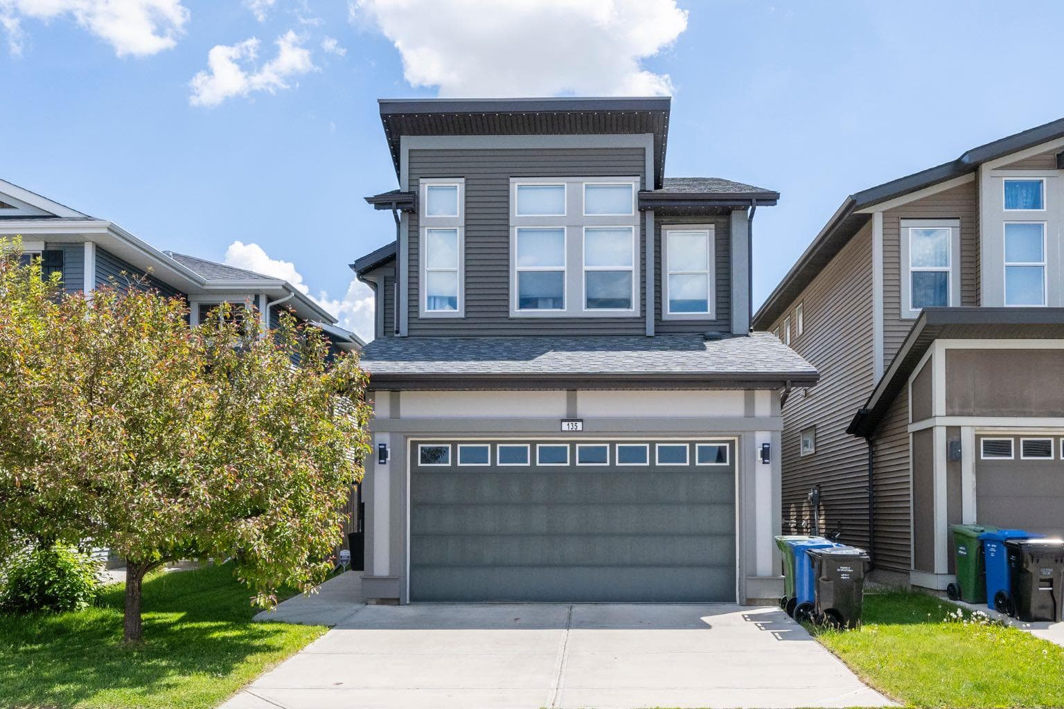 135 Evansridge Crescent NW