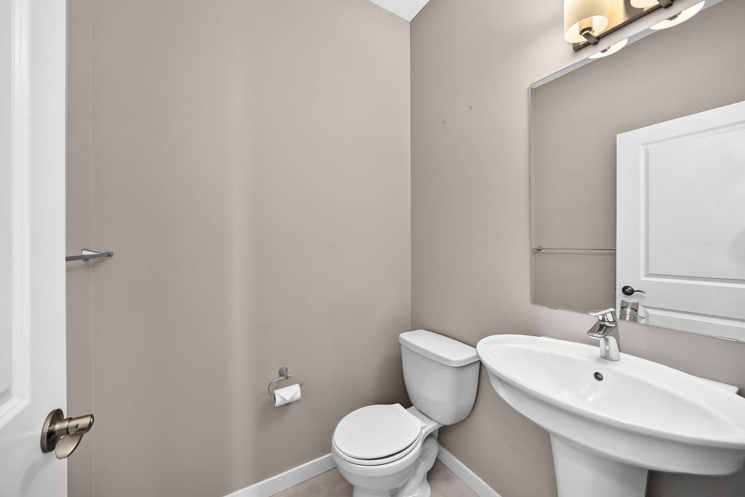135 Evansridge Crescent NW