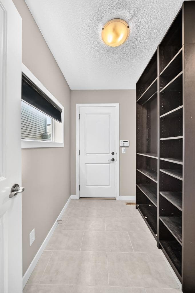 135 Evansridge Crescent NW