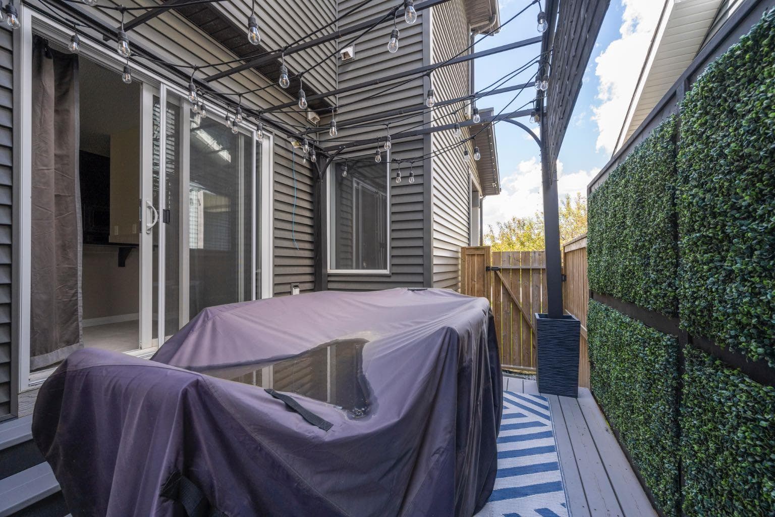 135 Evansridge Crescent NW