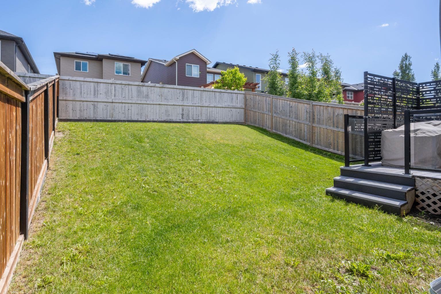 135 Evansridge Crescent NW