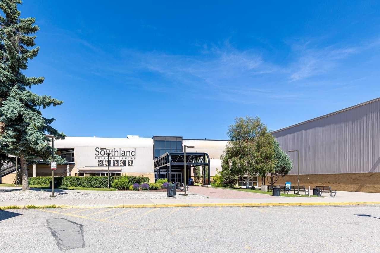 12, 10001 Brookpark Boulevard SW