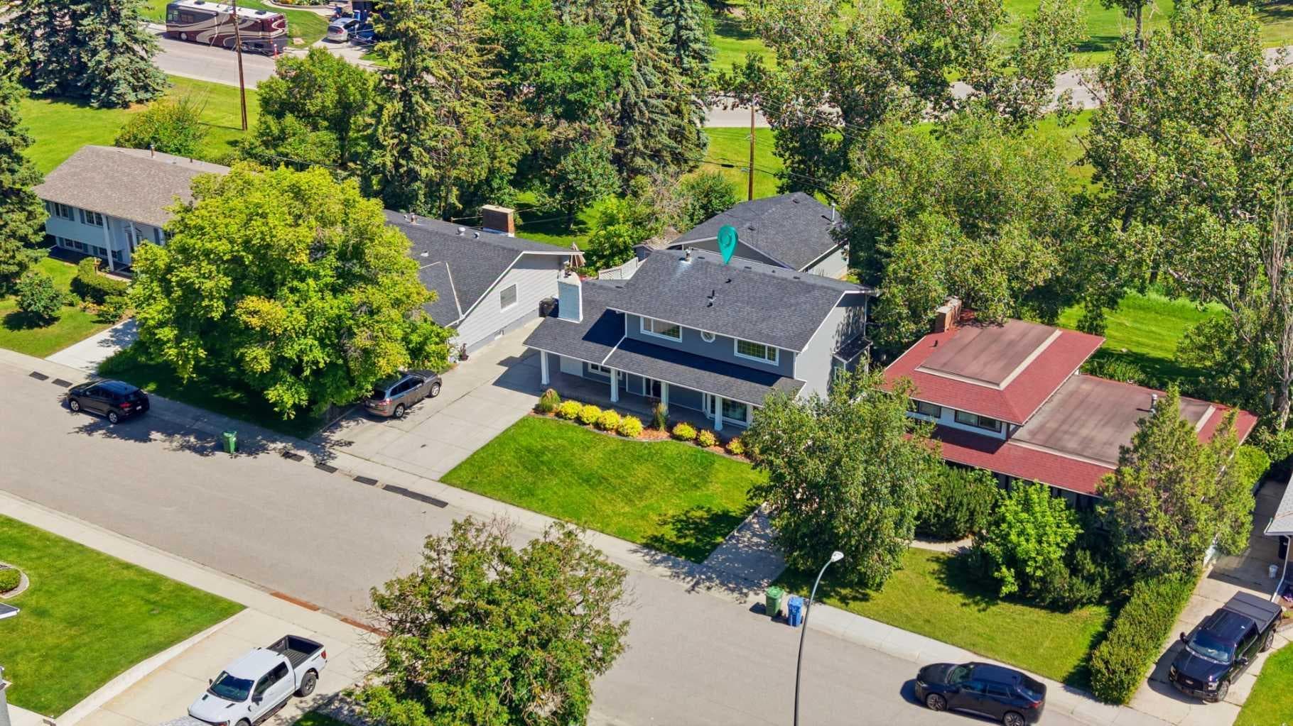 20 Mapleglade Close SE