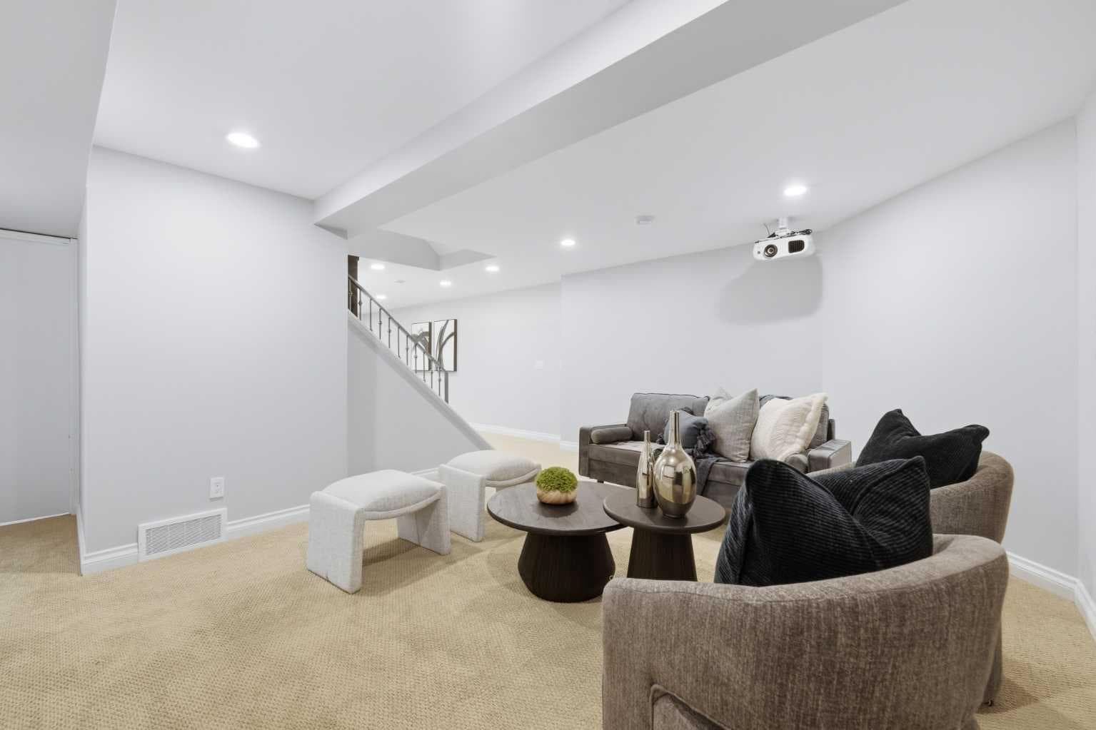 20 Mapleglade Close SE