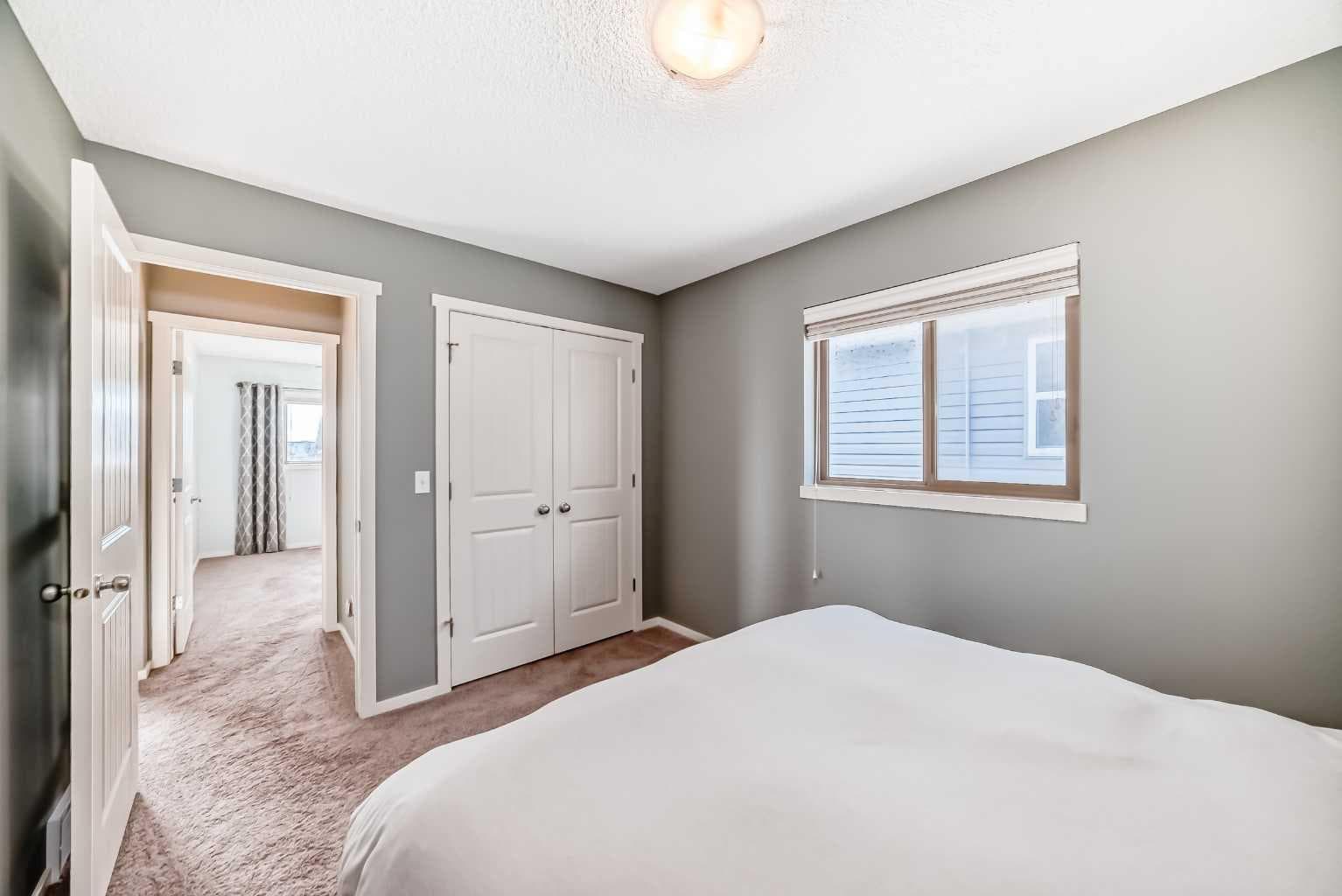 136 Sage Valley Drive NW