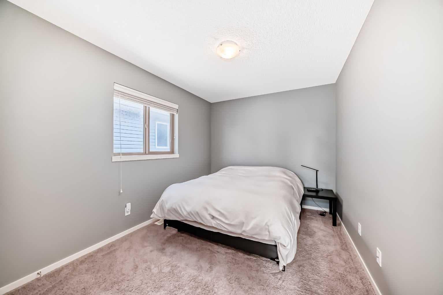 136 Sage Valley Drive NW