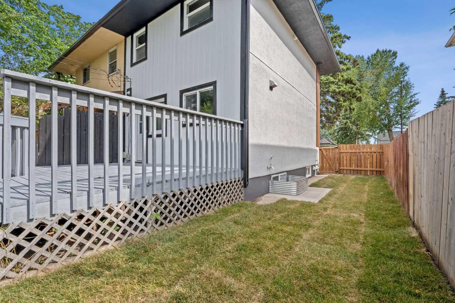 3020 15 Avenue SW