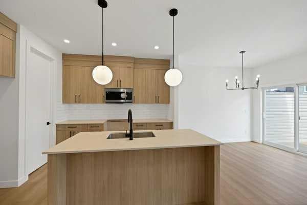 82 Heritage Circle 
