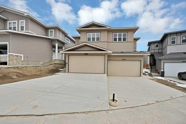 82 Heritage Circle 