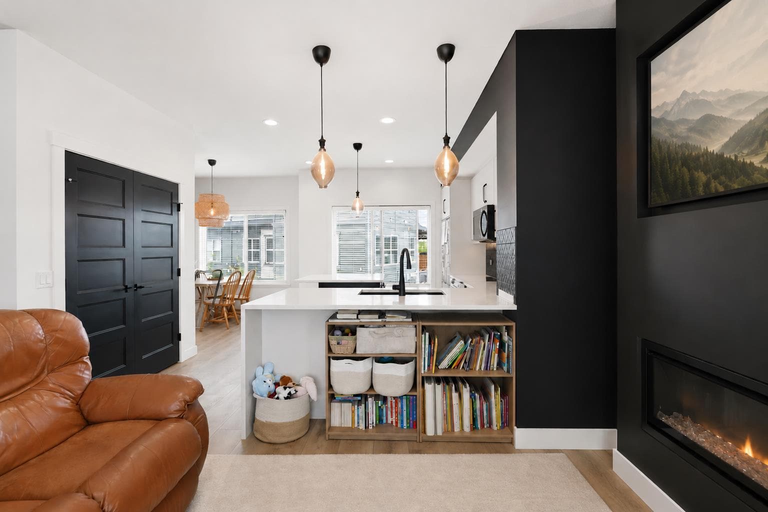 1801, 32 Horseshoe Crescent 