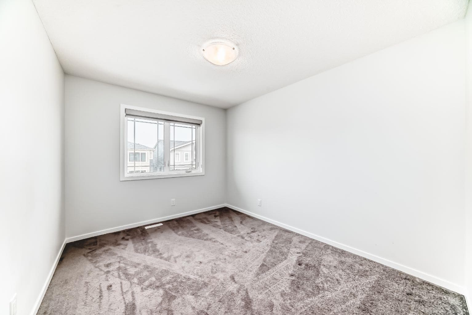 140 Carringham Road NW