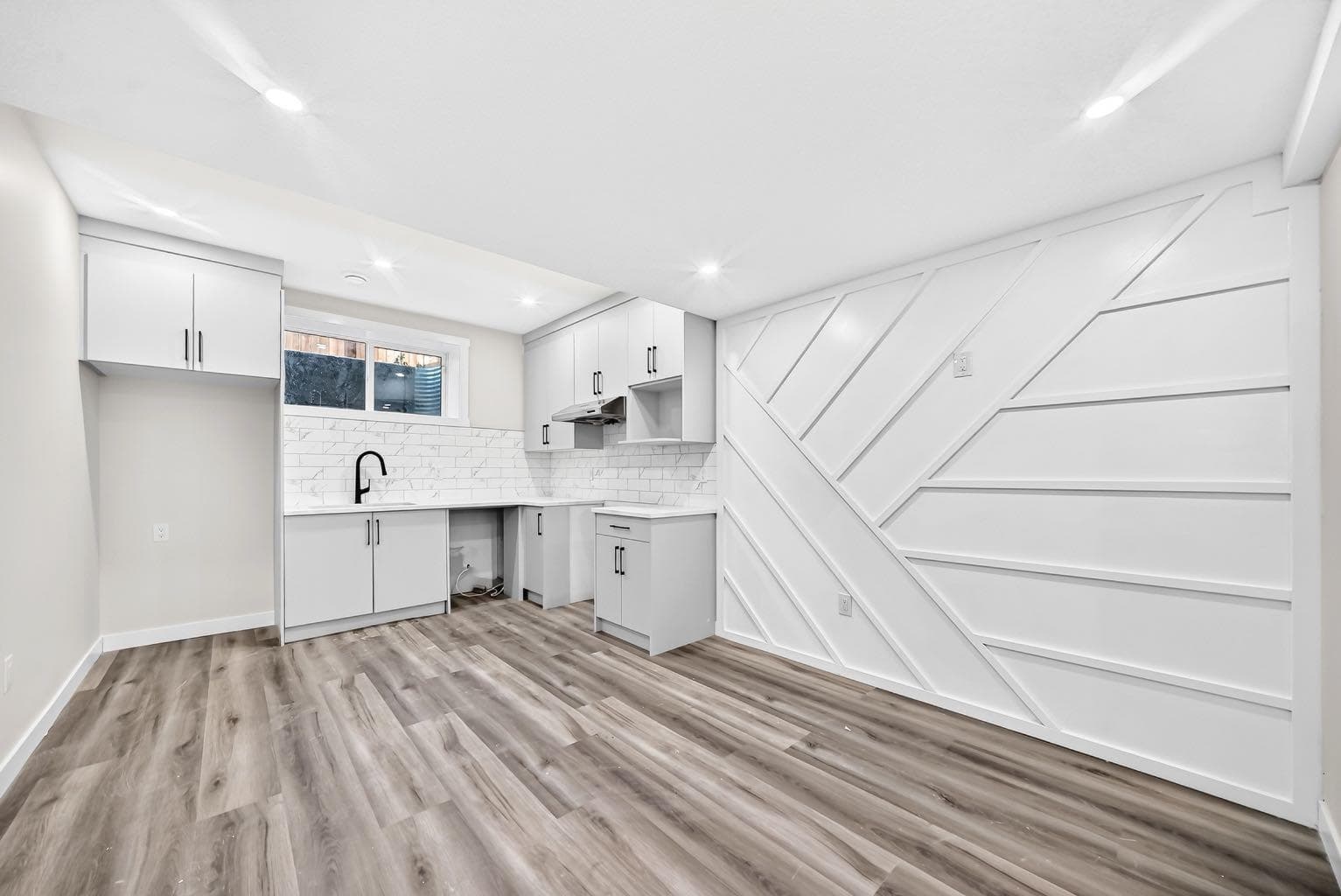 140 Carringham Road NW
