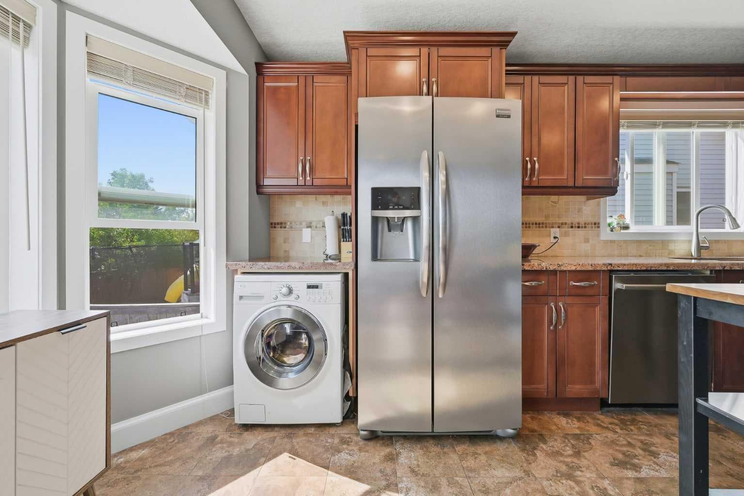 163 Macewan Meadow Way NW