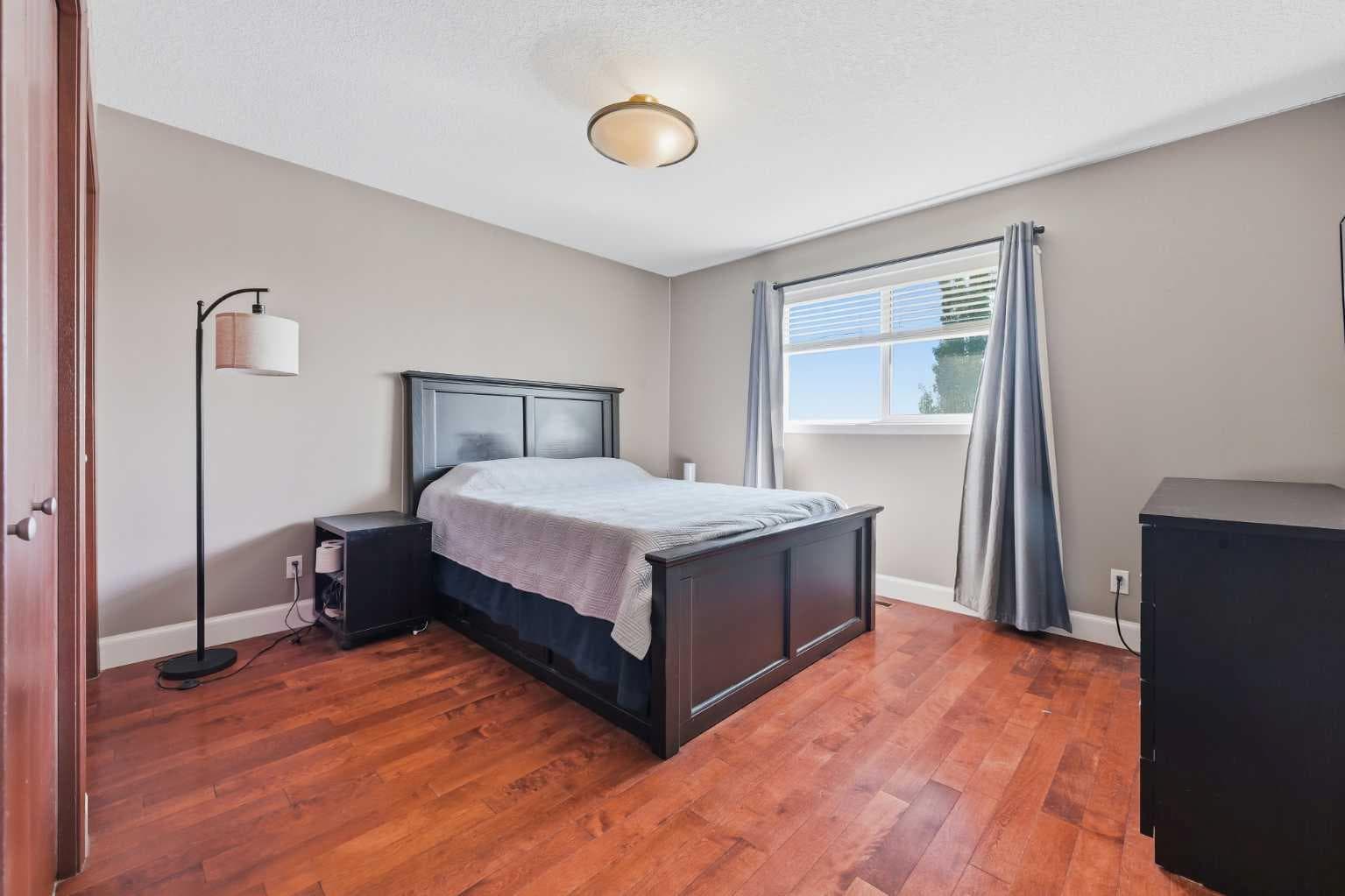 163 Macewan Meadow Way NW