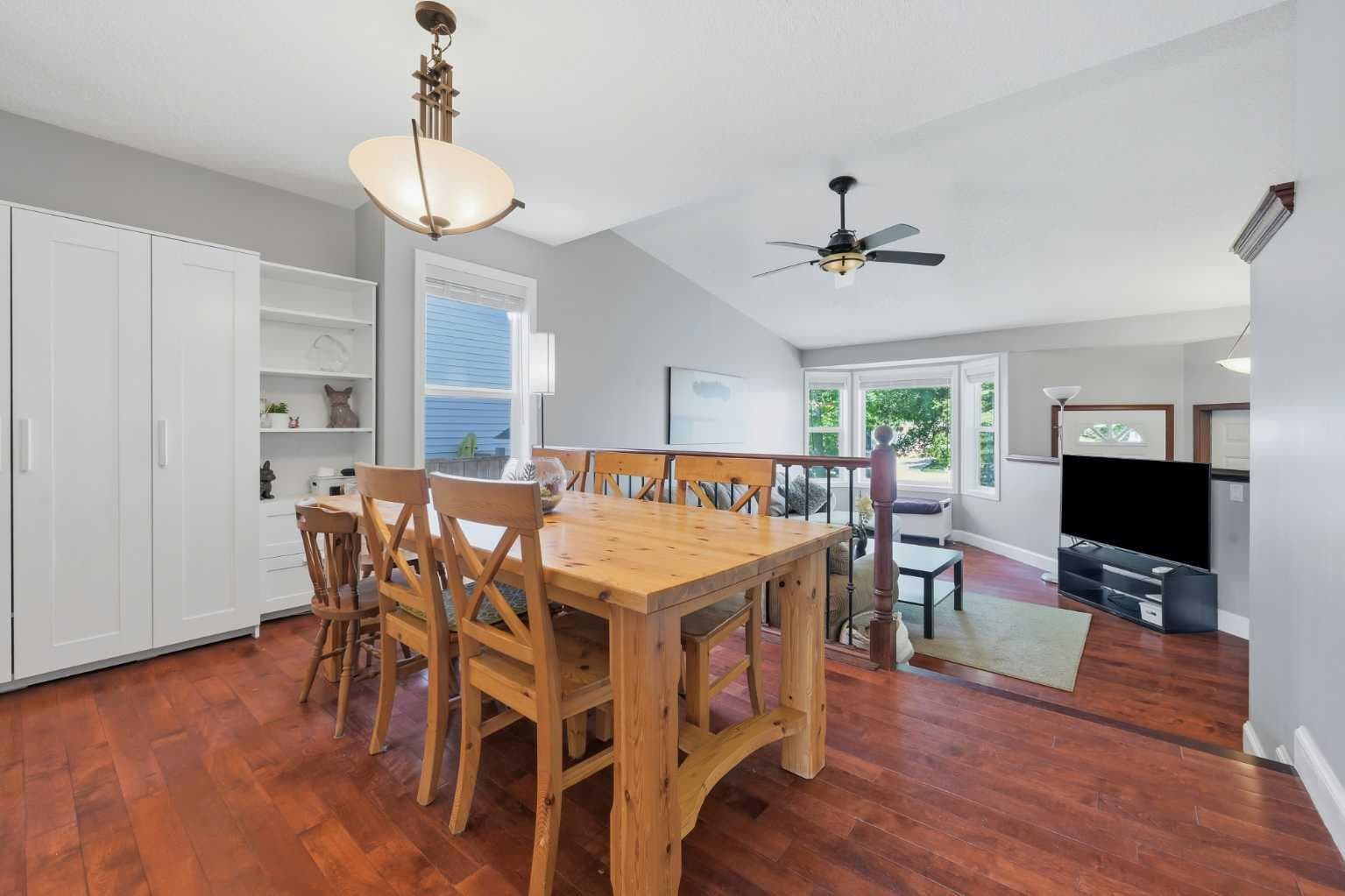 163 Macewan Meadow Way NW
