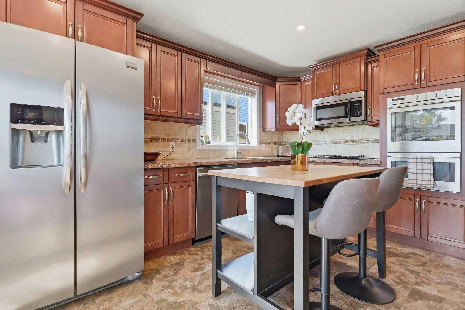 163 Macewan Meadow Way NW