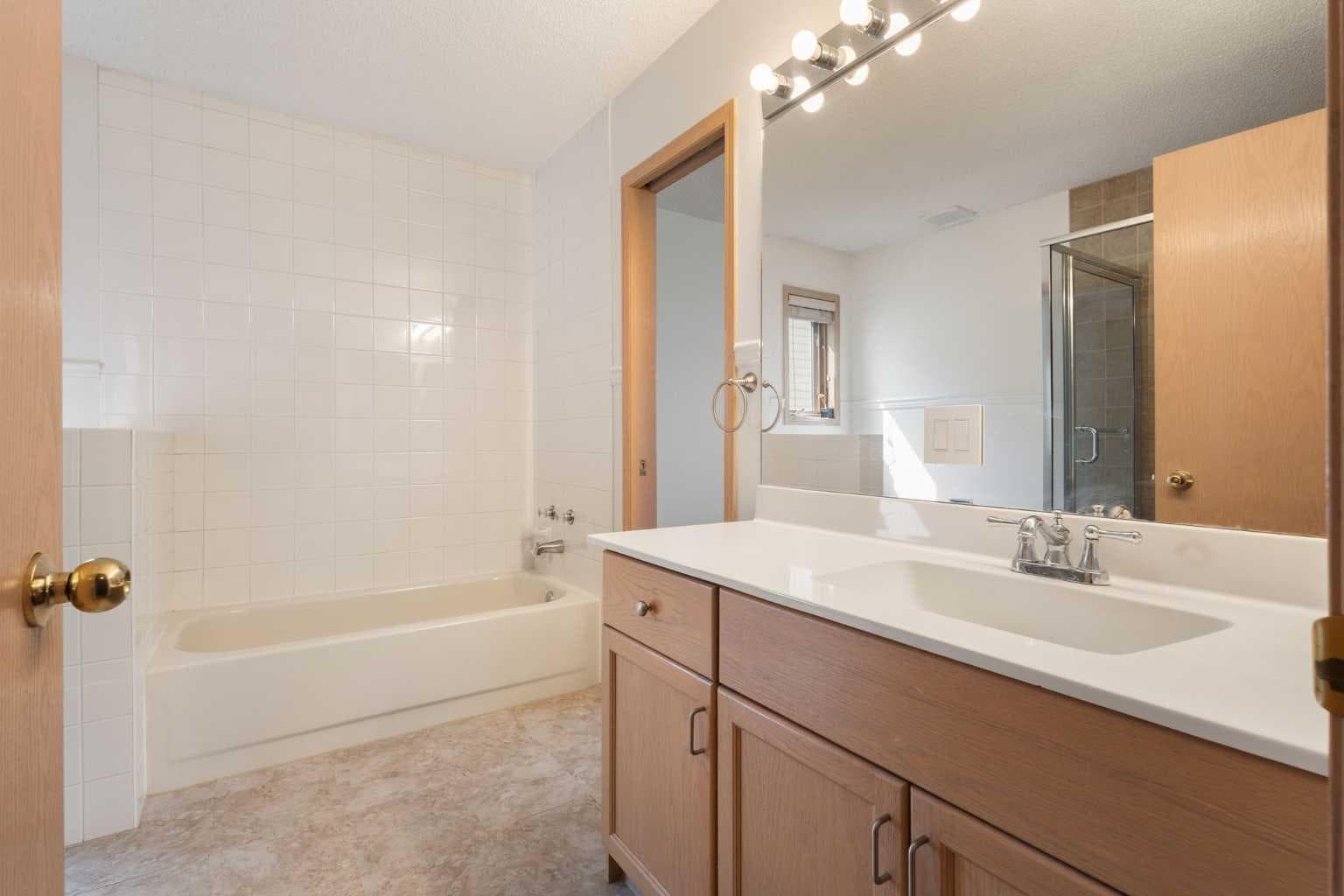 17 Patina Park SW