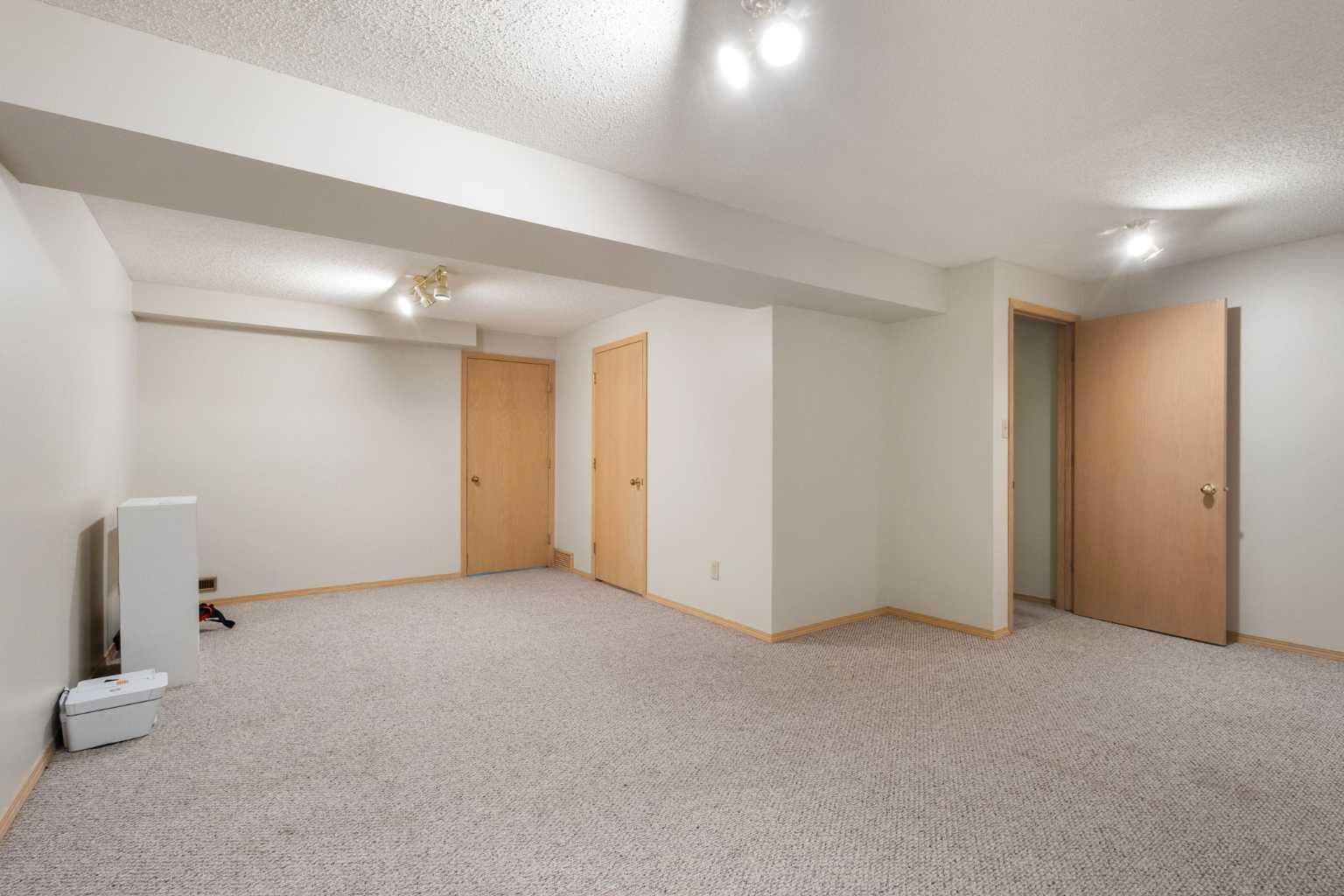 17 Patina Park SW
