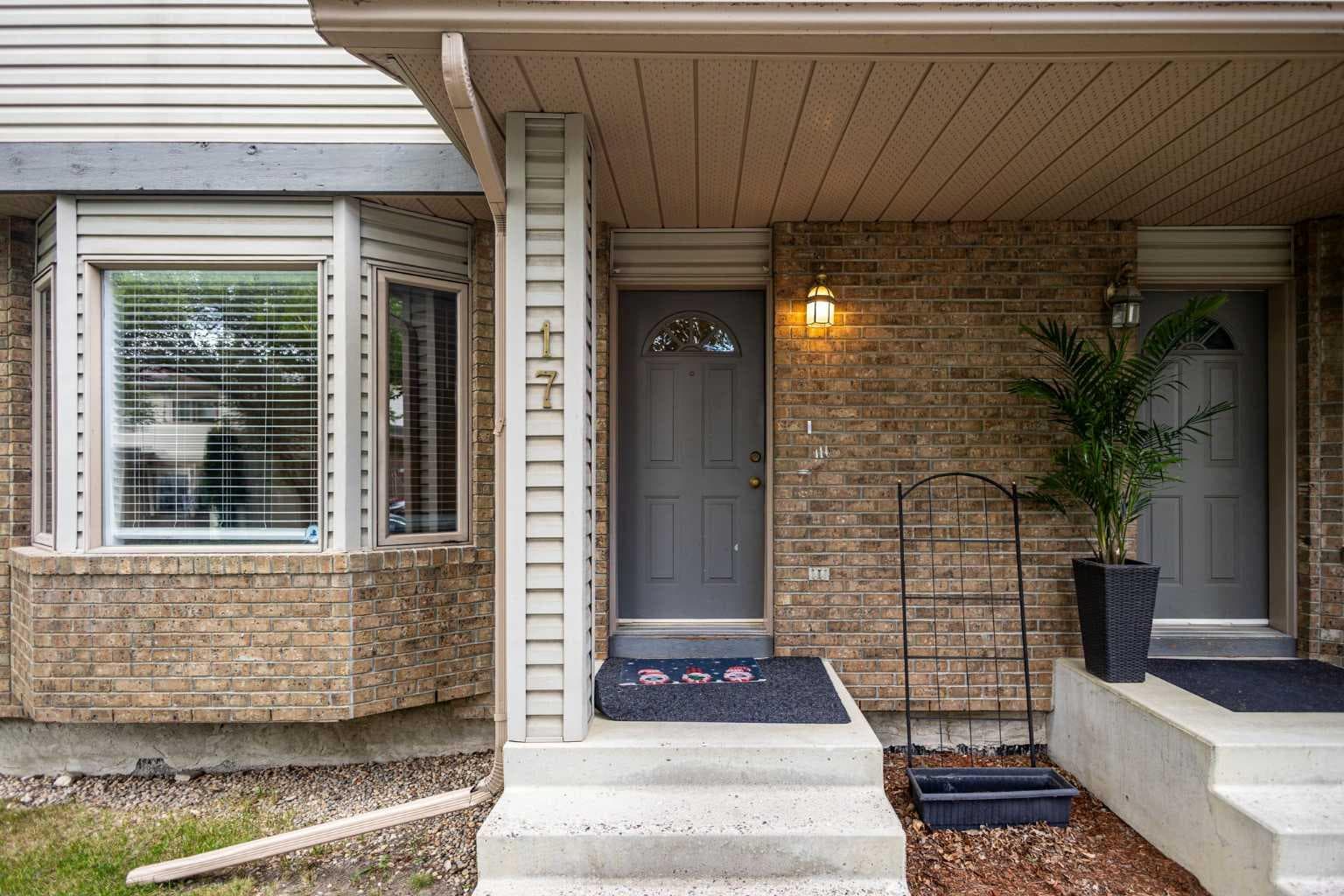 17 Patina Park SW