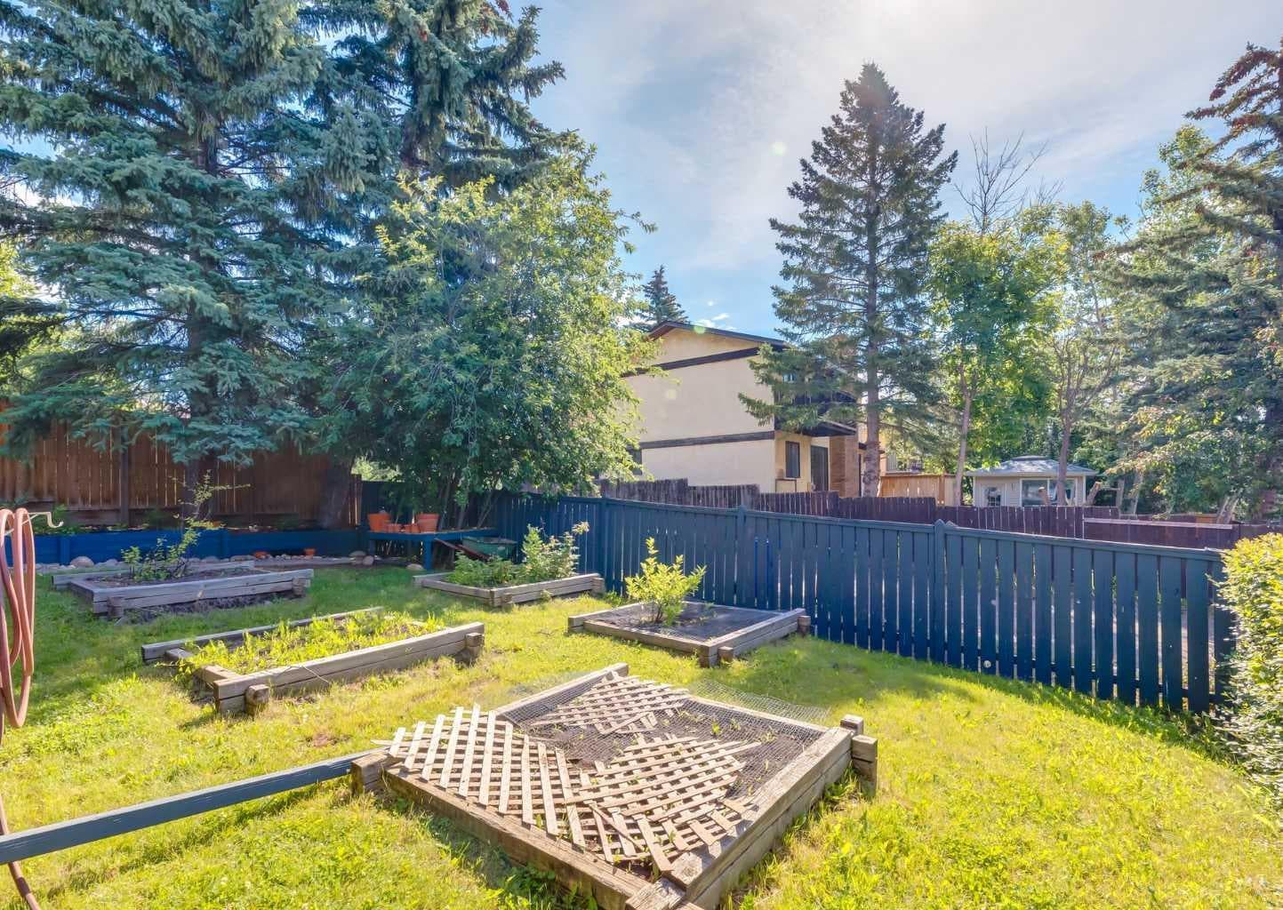 224 Edgedale Drive NW