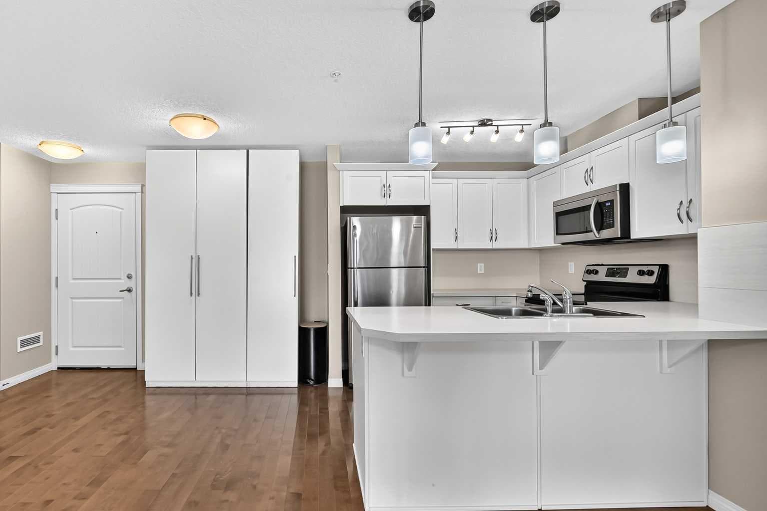 106, 304 Cranberry Park SE