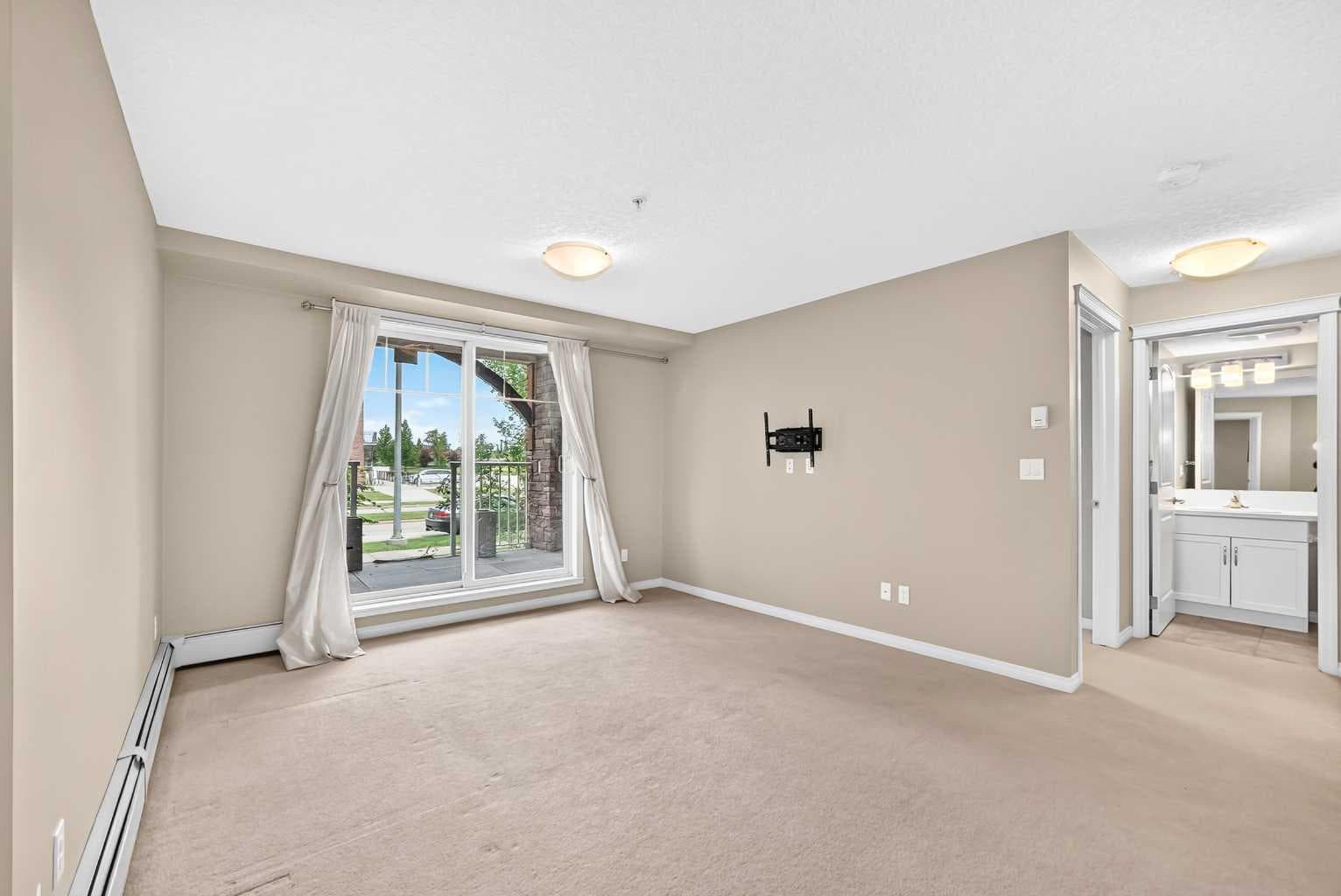 106, 304 Cranberry Park SE