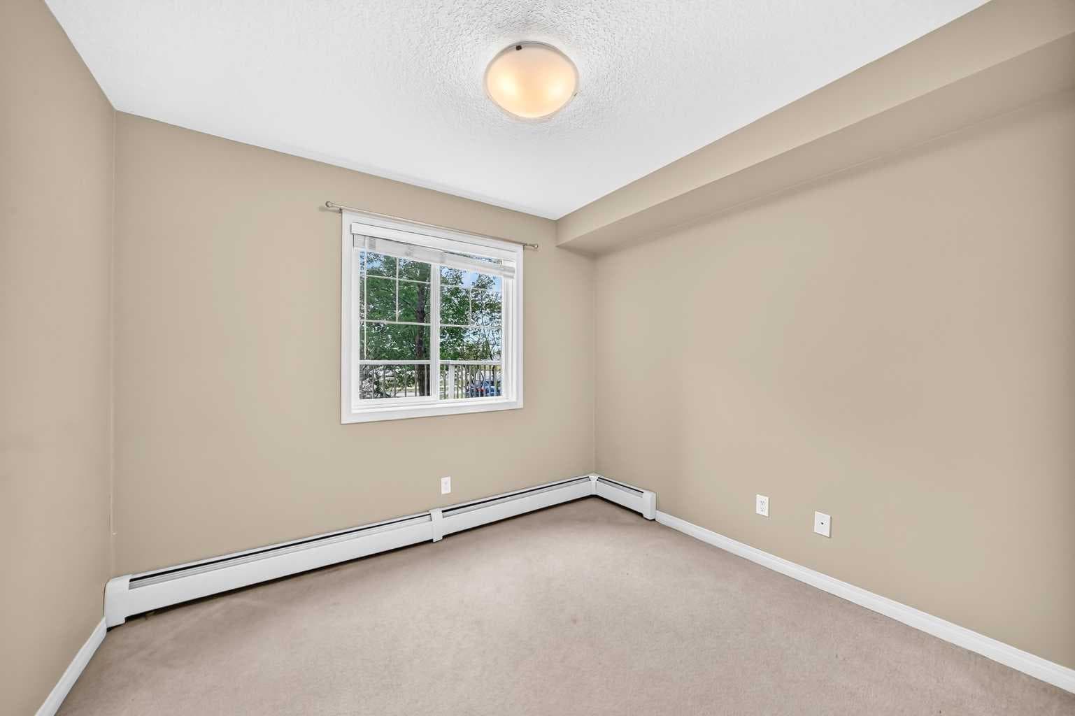 106, 304 Cranberry Park SE