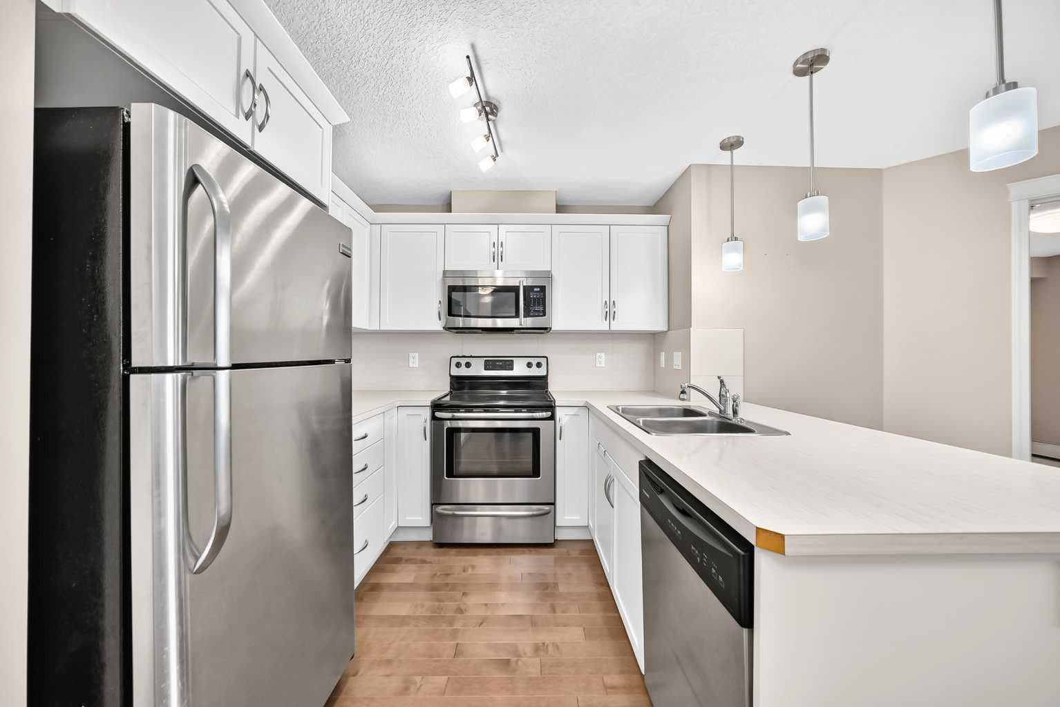 106, 304 Cranberry Park SE