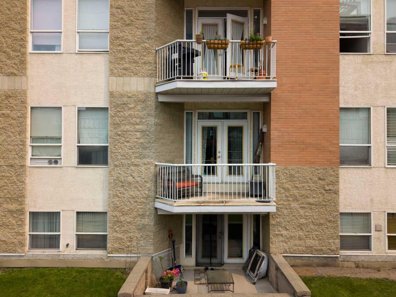 210, 1410 2 Street SW