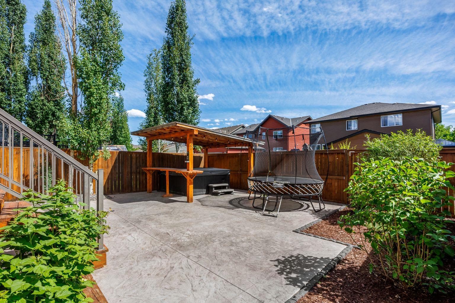 31 Chaparral Valley Way SE