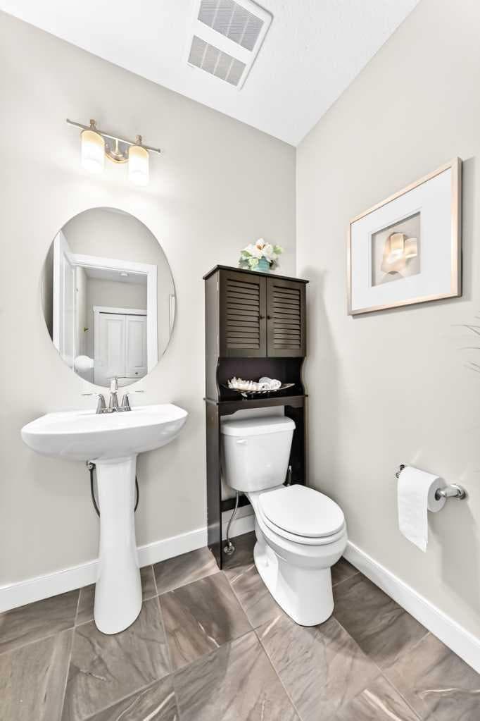 47 SAGE BLUFF Mews NW