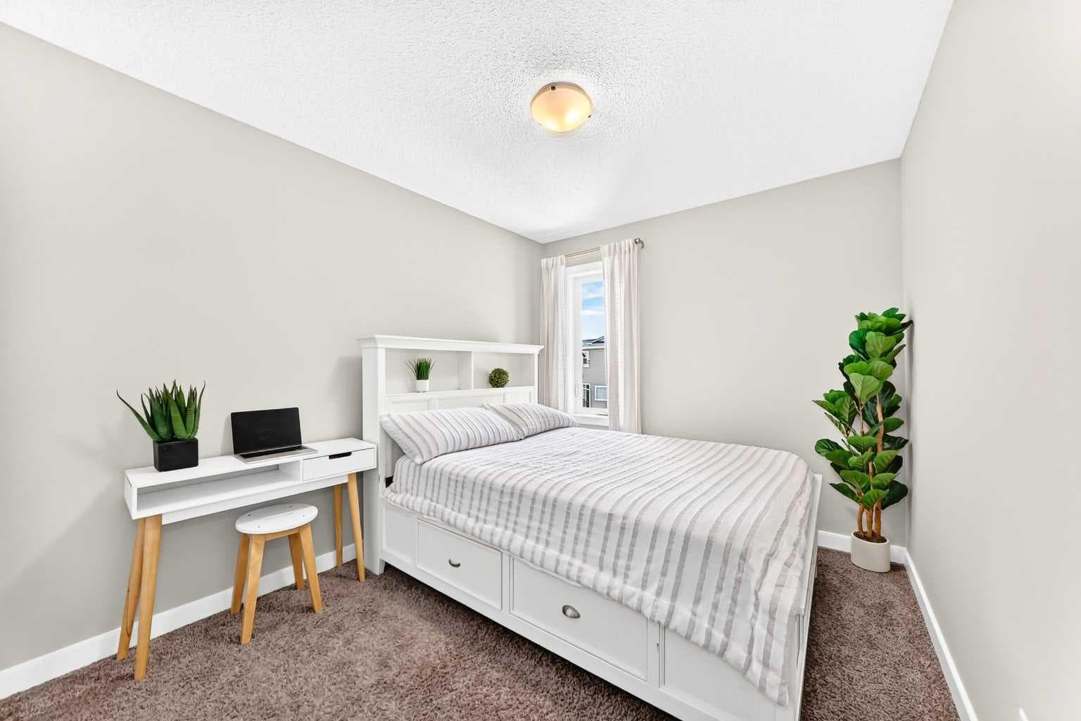 47 SAGE BLUFF Mews NW