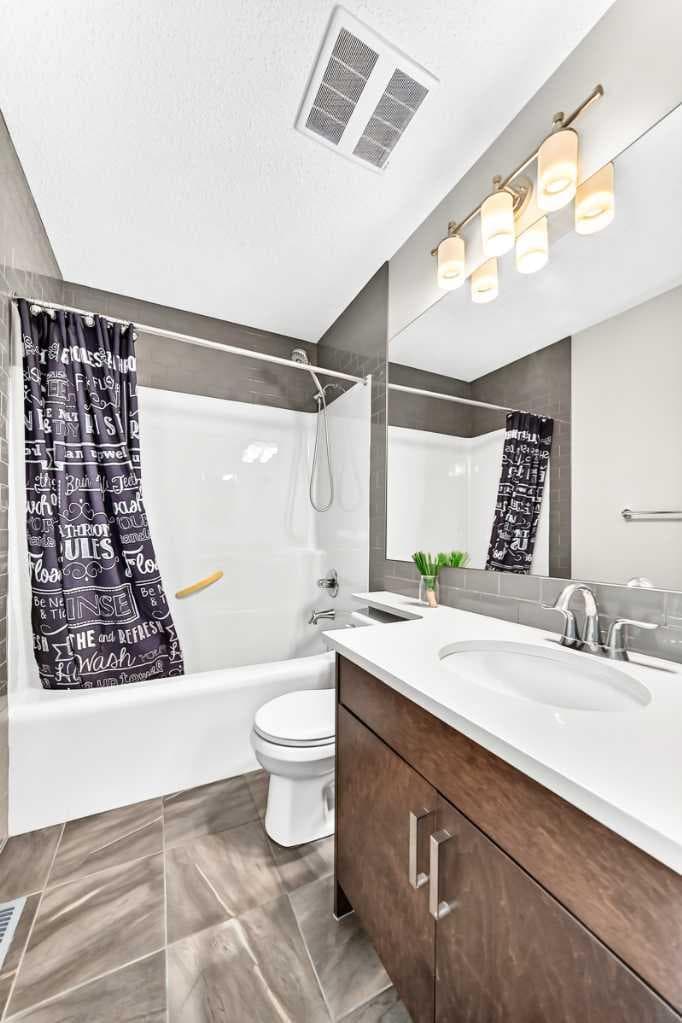 47 SAGE BLUFF Mews NW