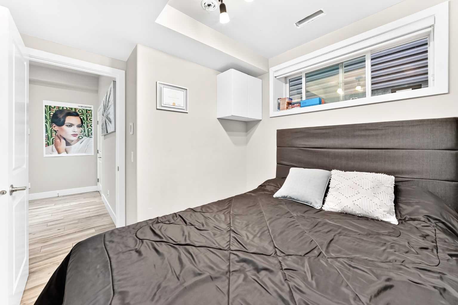 47 SAGE BLUFF Mews NW