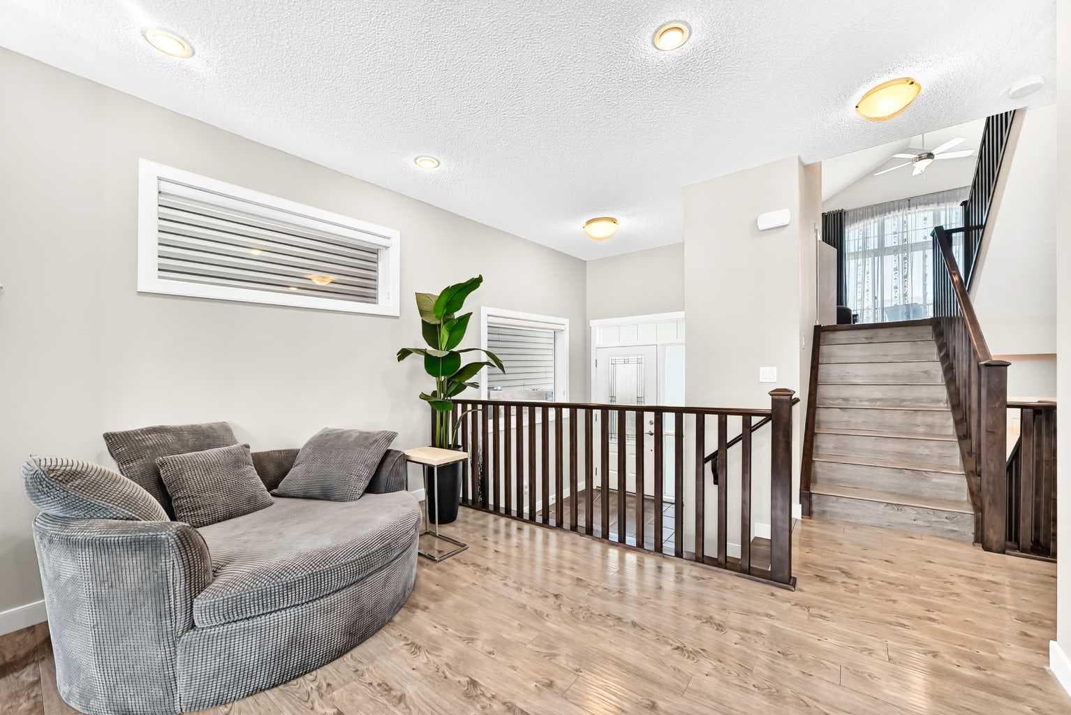 47 SAGE BLUFF Mews NW