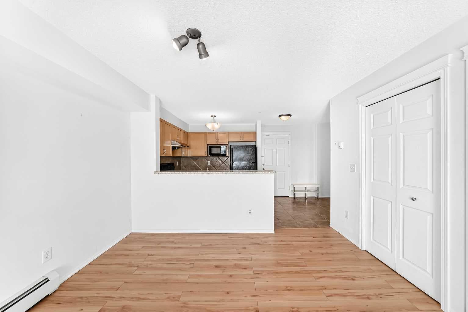 9205, 70 Panamount Drive NW
