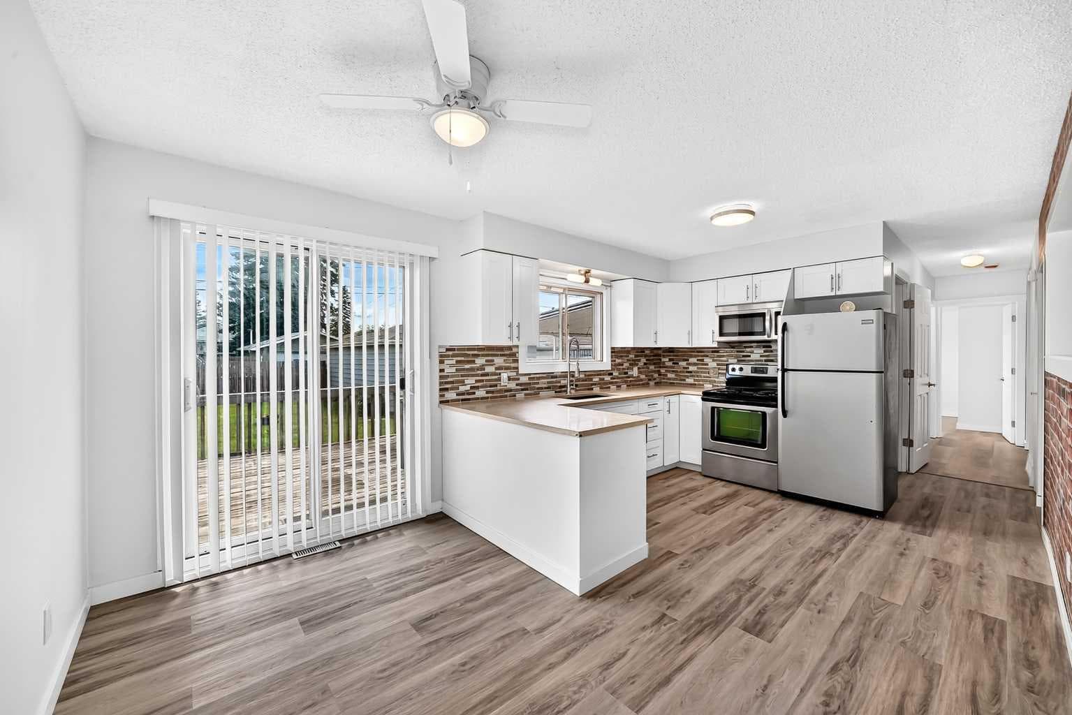 2016 46 Street SE
