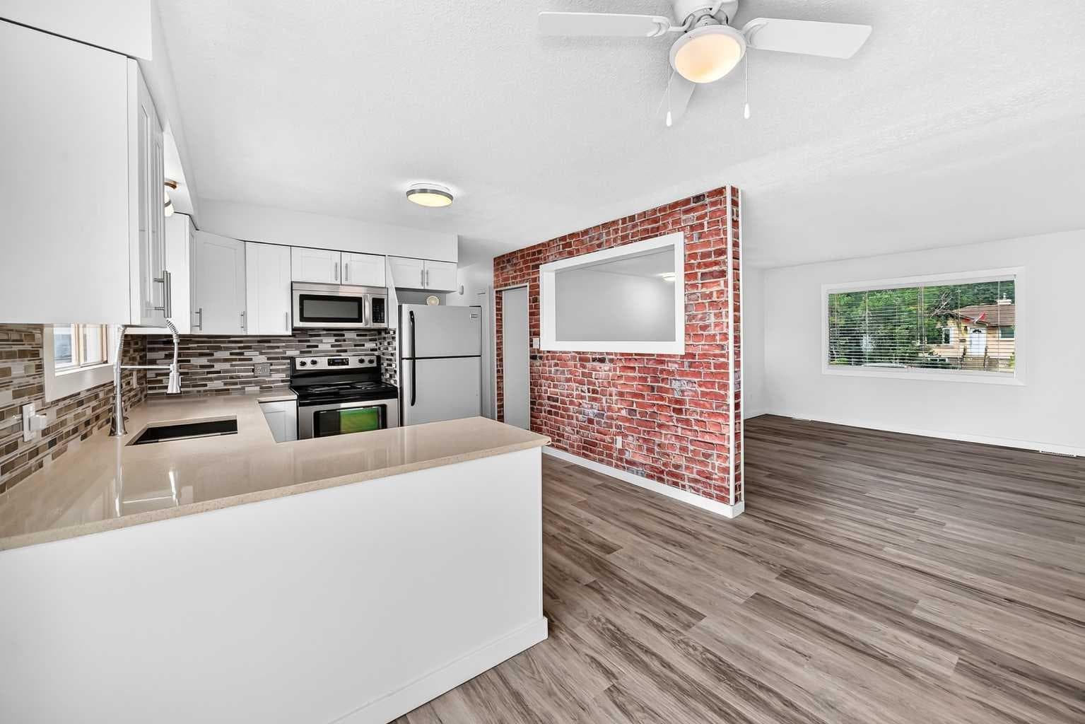 2016 46 Street SE